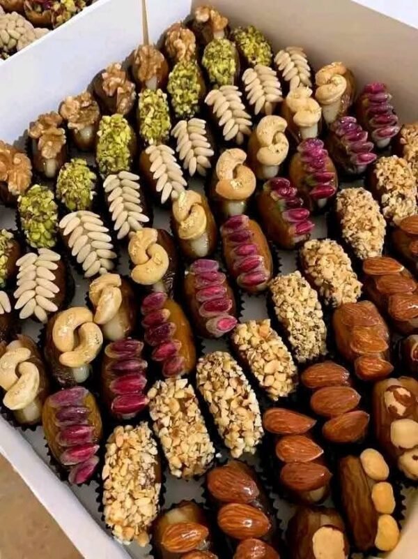 Assorted Dates and Smoothie Course - Image 2