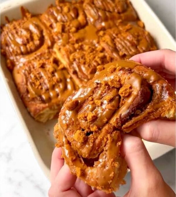 Cinnamon Roll Masterclass - Image 3